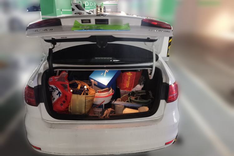 Used Volkswagen Sagitar 2015 1.6L Automatic Comfort Model Trunk