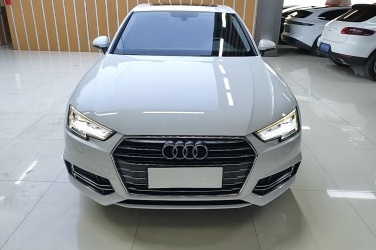Used Audi A4L 2019 40 TFSI Ambition China VI Front