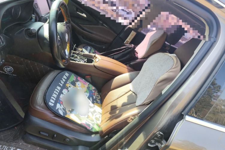 Used Buick Envision 2018 28T Four-Wheel Drive Luxury Model
