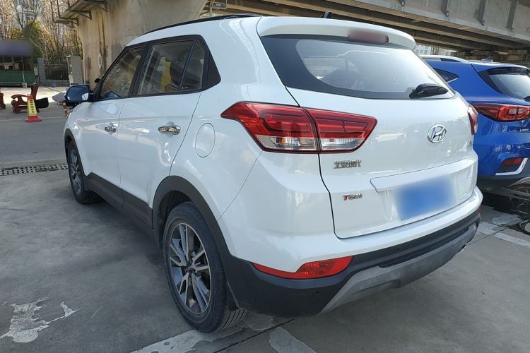 Used Hyundai ix25 2017 1.4T Automatic Smart Version
