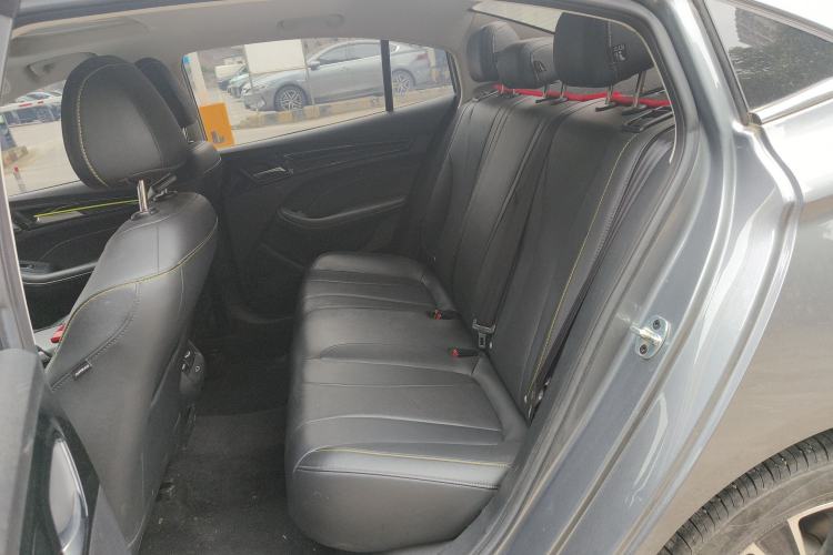 Used Roewe i5 2021 Revised Version 1.5L CVT Diamond Edition
