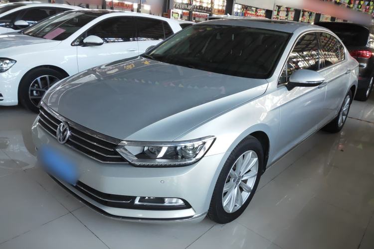 Used Volkswagen Magotan 2019 330TSI DSG Leading Edition China V Standard