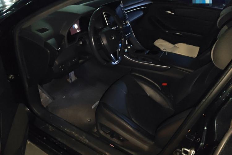 Used Toyota Avalon 2019 2.0L Luxury Edition China VI Standard
