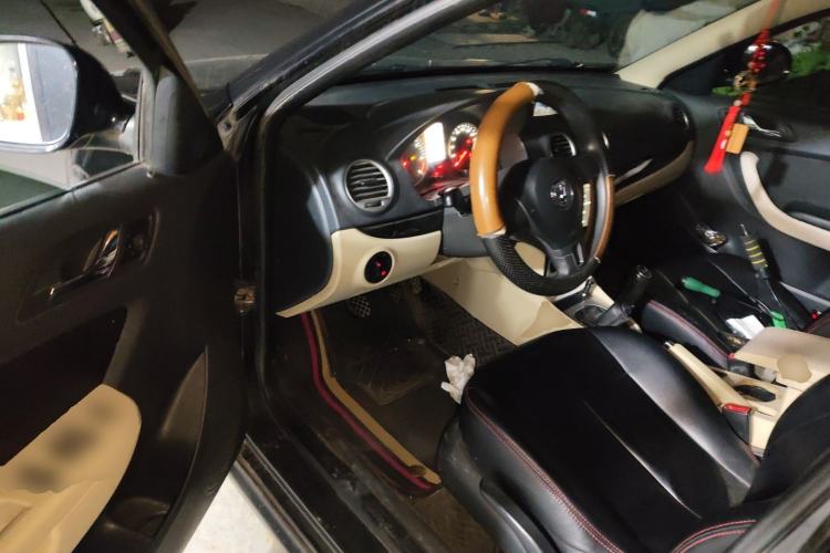 Used Volkswagen Lavida 2011 1.6L Manual Joy Version
