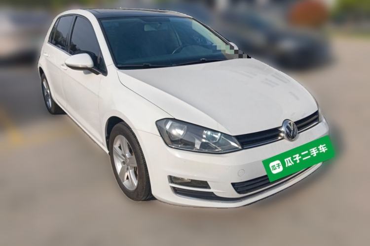 Used Volkswagen Golf 2015 1.4TSI Automatic Comfort Model Front Right 45 Deg