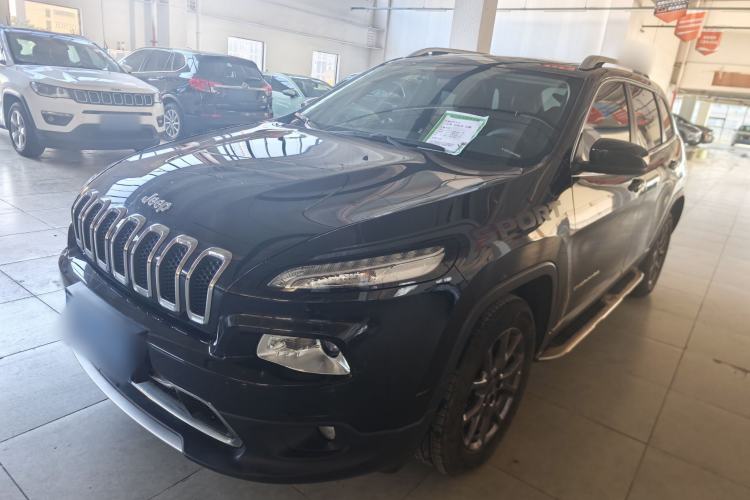 Used Jeep Cherokee 2020 2.0L Two-Wheel Drive Classic Sports Edition