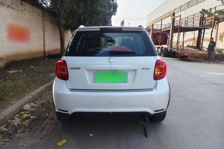 Used Suzuki SX4 2013 1.6L Manual CoolRide Model
