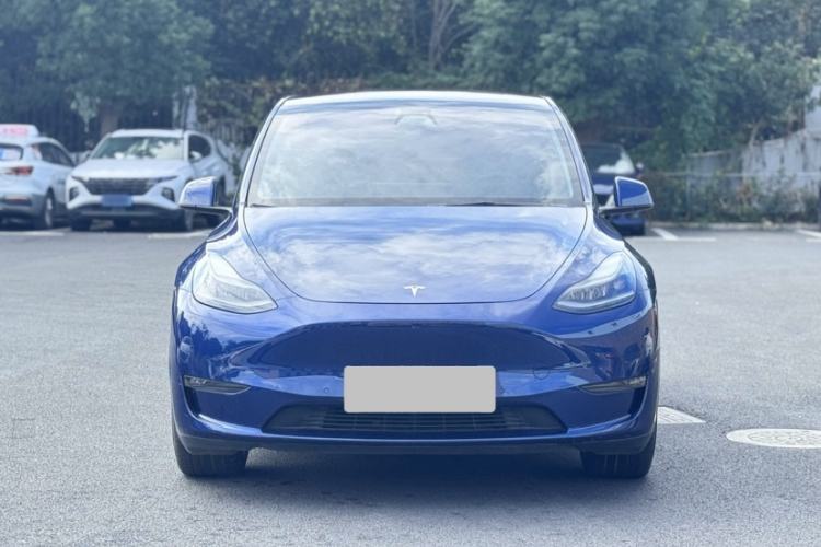 Used Tesla Model Y 2021 Long-Range All-Wheel-Drive Version