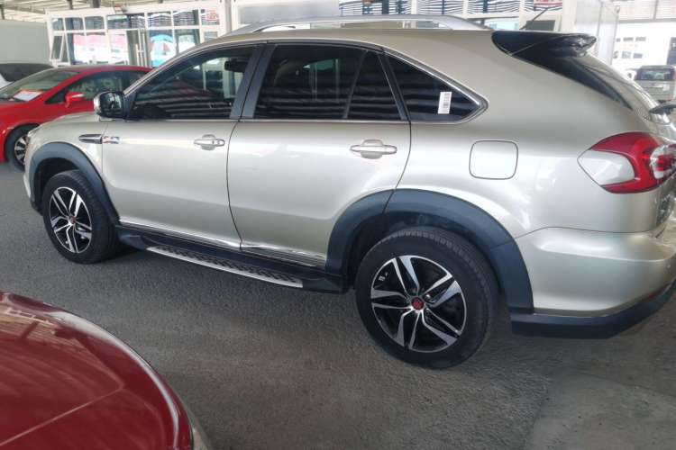 Used BYD Tang New Energy 2015 2.0T Four-Wheel-Drive Flagship Model Exterior 5