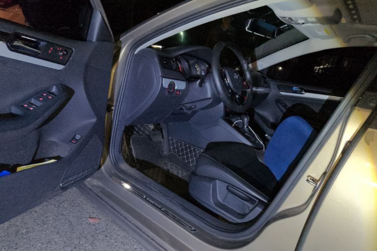 Used Volkswagen Sagitar 2017 230TSI Automatic Comfort Version
