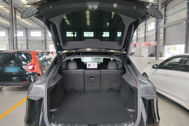 Used Tesla Model Y 2025 Updated Version Long-Range All-Wheel Drive