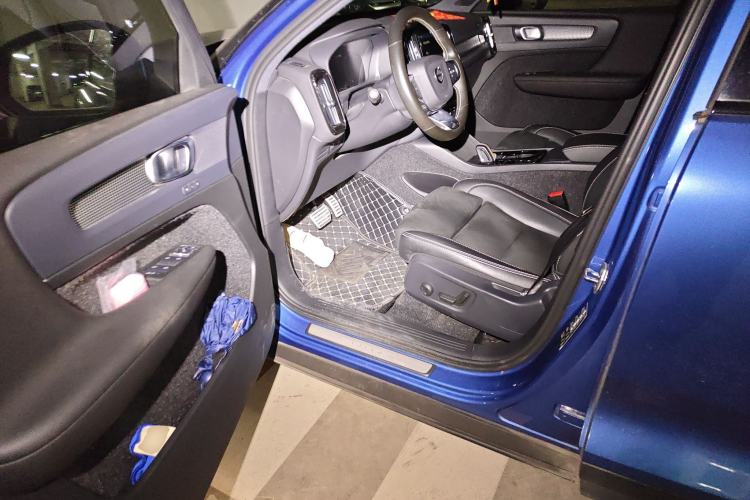 Used Volvo XC40 2021 T4 Four-Wheel Drive Smart & Sporty Edition