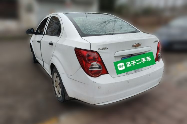 Used Chevrolet Aveo Sonic 2011 Sedan 1.4L MT SL