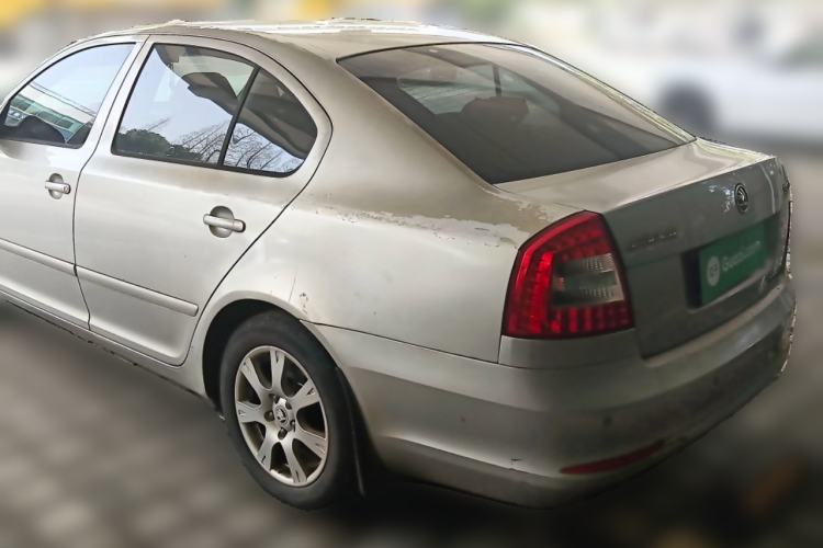 Used Skoda Octavia 2014 1.6L Automatic Yijie Edition Rear Left 45 Deg
