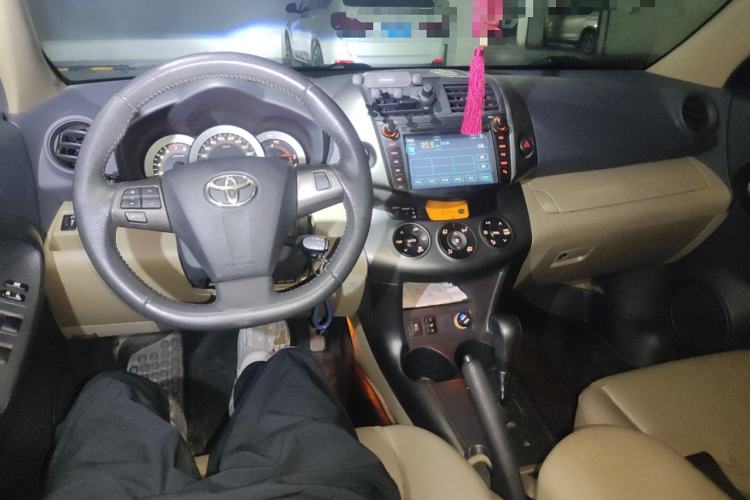 Used Toyota RAV4 2011 2.0L Automatic Luxury Edition