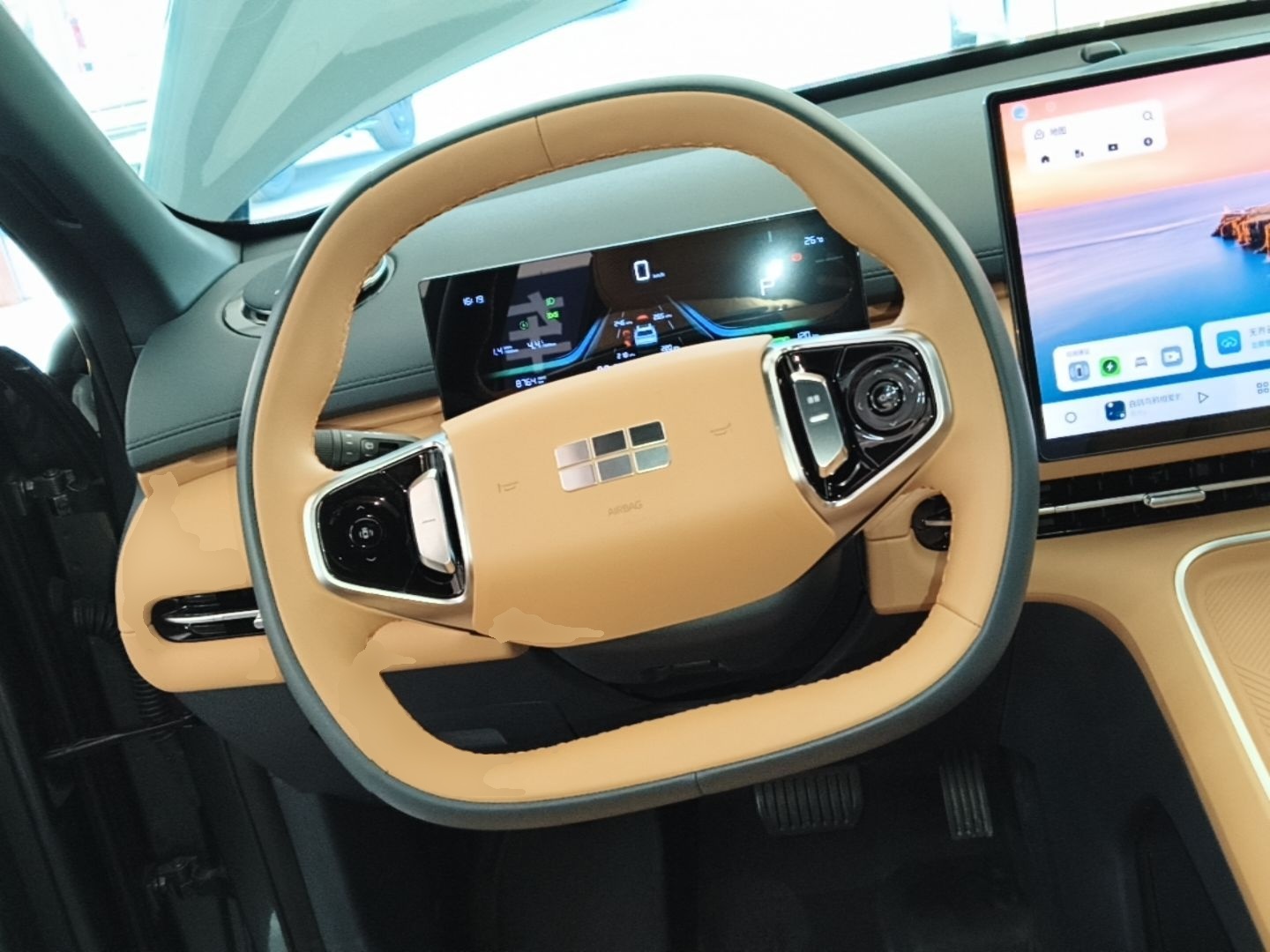 Geely Galaxy Xingjian 7 EM-i 2025 120km Launch+ Version — снимка 13
