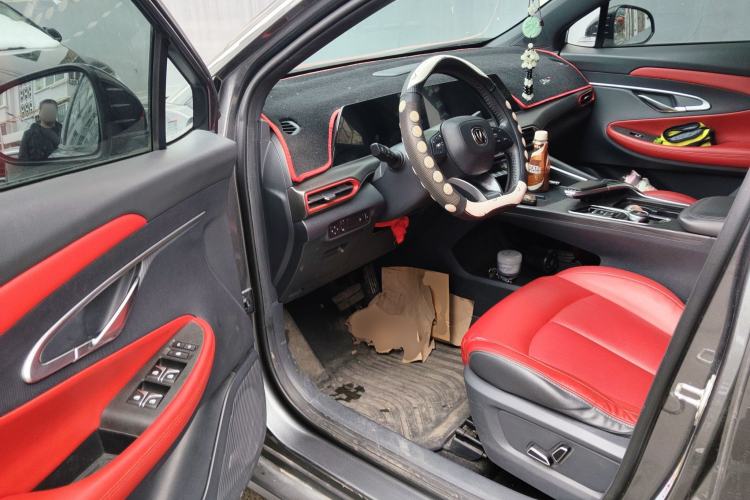 Used Changan UNI-T 2020 1.5T Prestige Version
