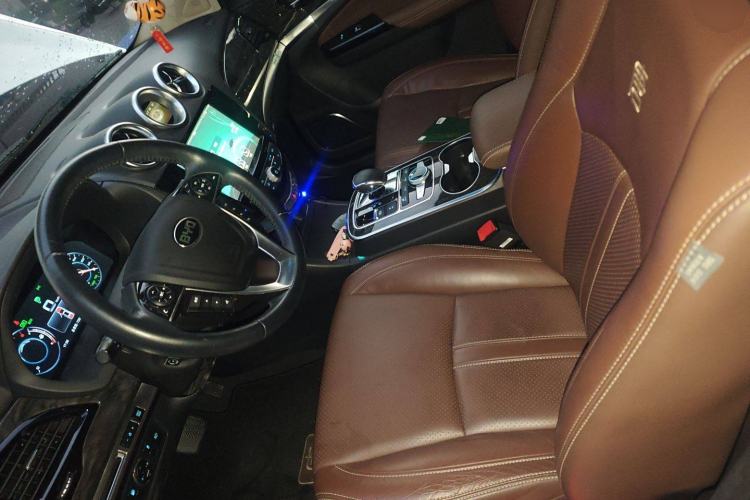 Used BYD Tang New Energy 2015 2.0T Four-Wheel-Drive Flagship Model
