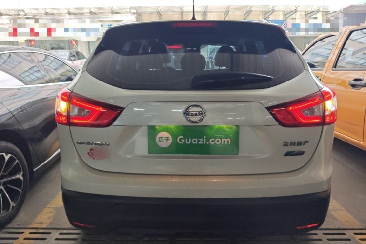 Used Nissan Qashqai 2016 2.0L CVT Luxury Edition Rear