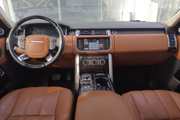 Used Land Rover Range Rover 2015 3.0 TDV6 Vogue SE Extended-Length Model
