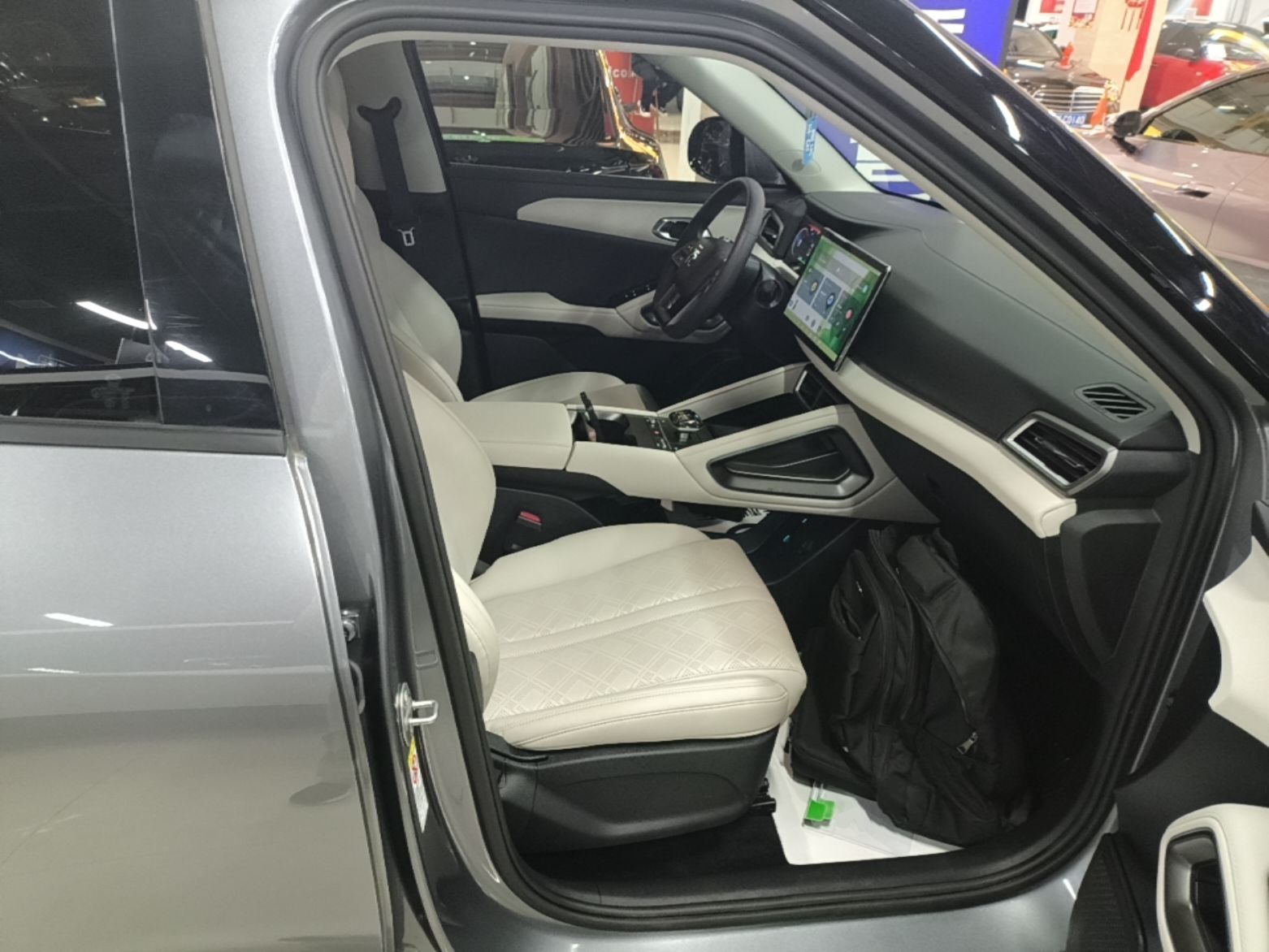 BYD Yuan UP 2024 401KM Leading Edition — снимка 19