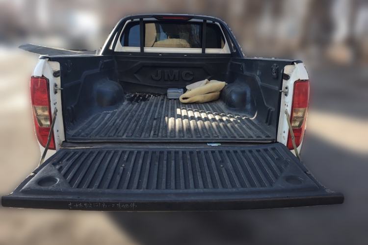 Used JMC Yuhu 7 2020 2.0T Diesel Manual 4x4 Comfort Edition Long Wheelbase China VI Emission Standard JX4D20A6L
