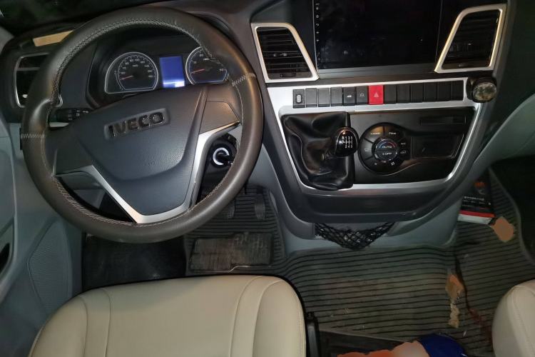 Used Iveco Power Daily 2016 3.0T-A32 Deluxe Top-End F1C
