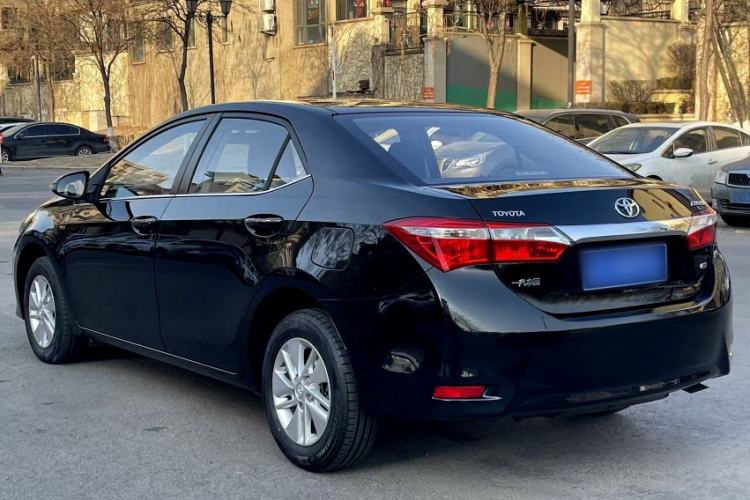 Used Toyota Corolla 2017 1.6L Manual GL Exterior 3