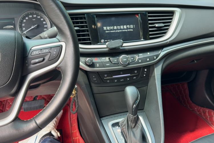 Used Buick GT 2019 18T Automatic Connected Elite Model China VI Standard Audio And AC Panel