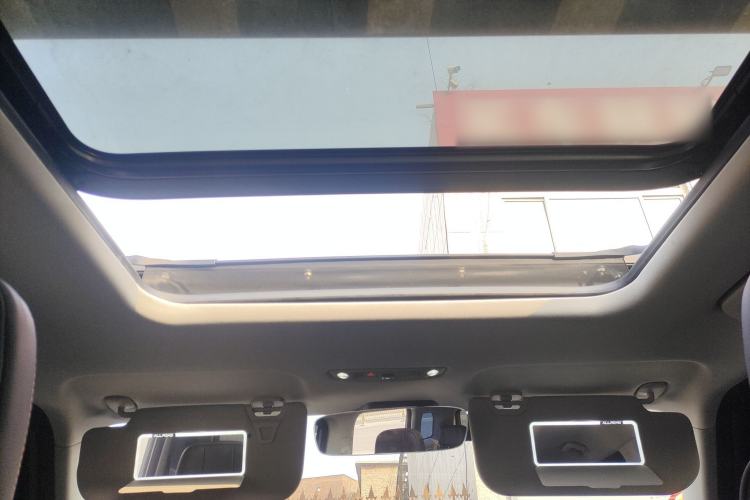 Used iCAR 03 2024 501km Four-wheel Drive Long-Range Advanced Version