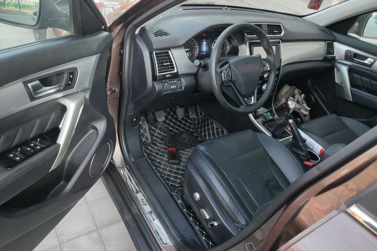 Used Haval H2 2014 1.5T Manual Two-Wheel Drive Prestige Edition
