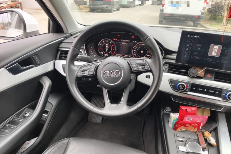 Used Audi A4L 2019 40 TFSI Fashion Version China V