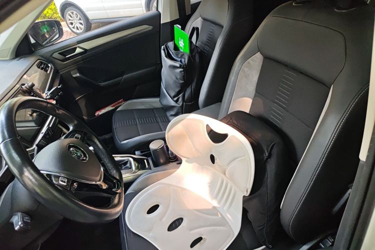 Used Volkswagen T-ROC 2018 230TSI DSG Two-Wheel Drive Advanced Version China V Standard Left Front Seat