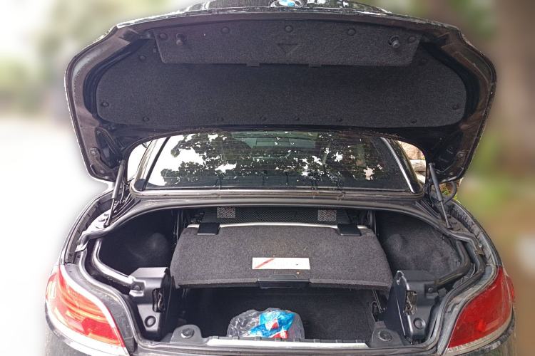 Used BMW Z4 2013 sDrive20i Leading Model Trunk