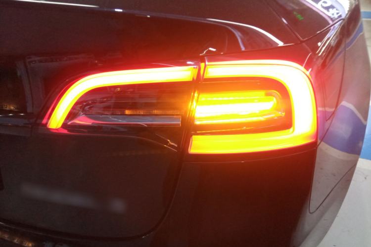 Used Tesla Model 3 2021 Standard Range Rear-Drive Upgraded Version Exterior 3