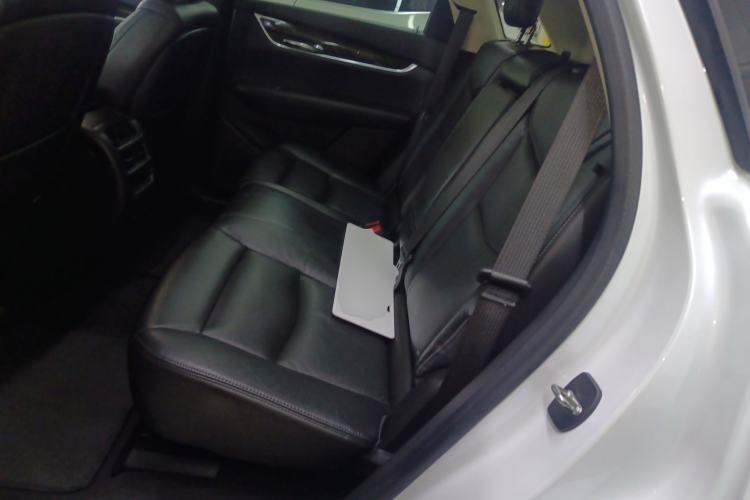 Used Cadillac XT5 2018 25T Luxury Model