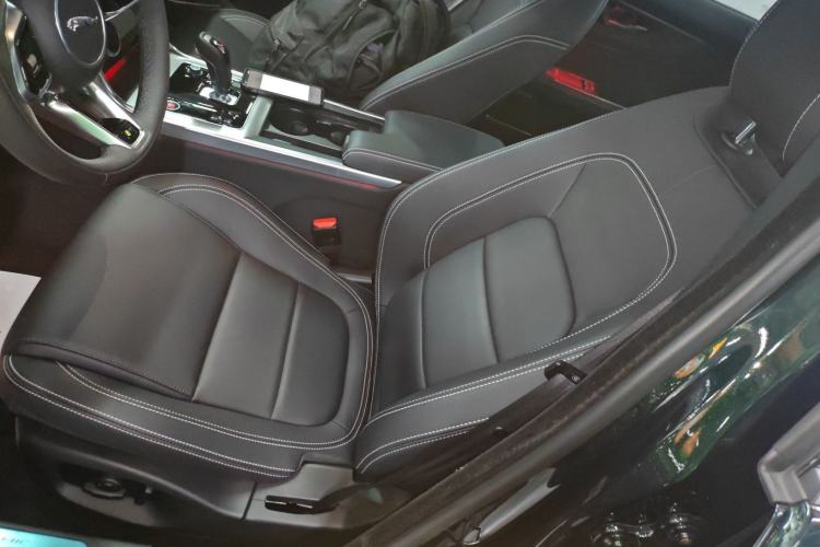 Used Jaguar XEL 2023 2.0T 250 PS R-DYNAMIC S Advanced Sport Edition Left Front Seat