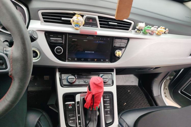 Used Geely Auto Emgrand X7 Sport 2016 1.8TD Automatic Smart Model Audio And AC Panel