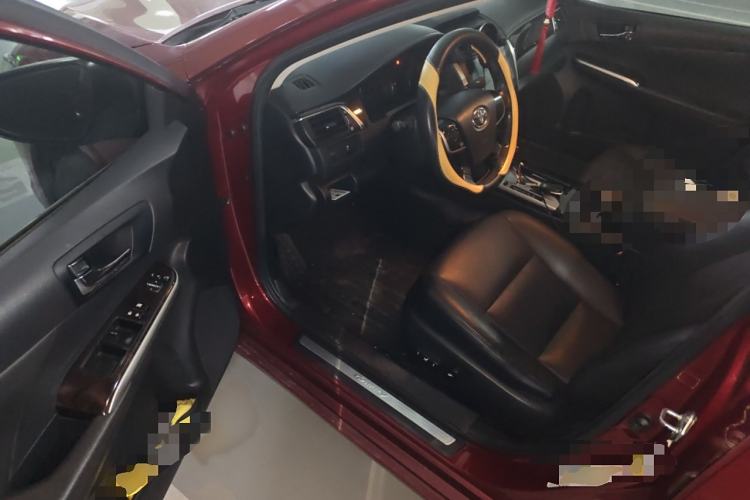 Used Toyota Camry 2015 2.0G Premier Edition
