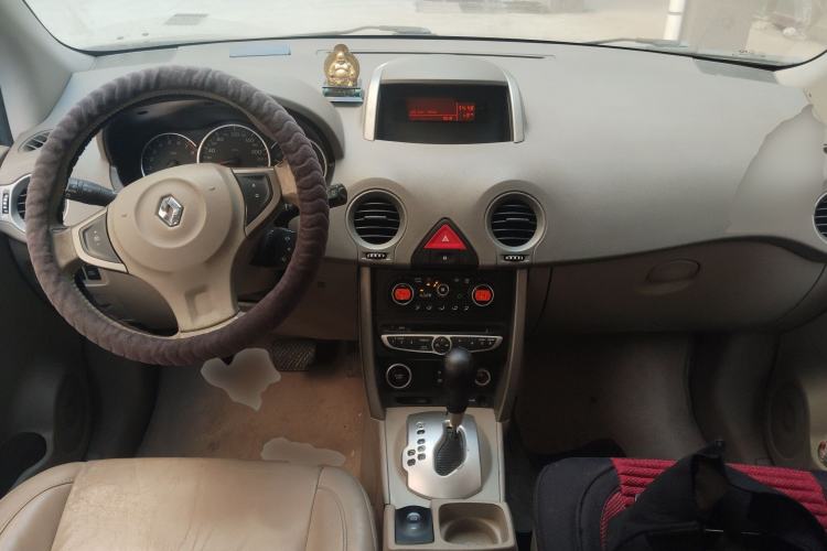 Used Renault Koleos 2009 2.5L Two-Wheel Drive Comfort Version
