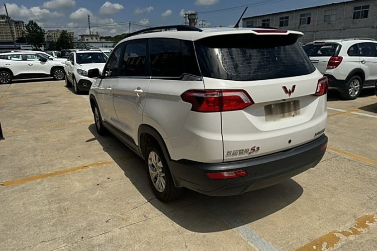 Used Wuling Hongguang S3 2019 1.5L Manual Comfort Model China VI Standard