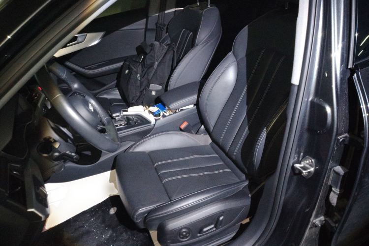 Used Audi A4L 2022 40 TFSI Luxury Dynamic Model