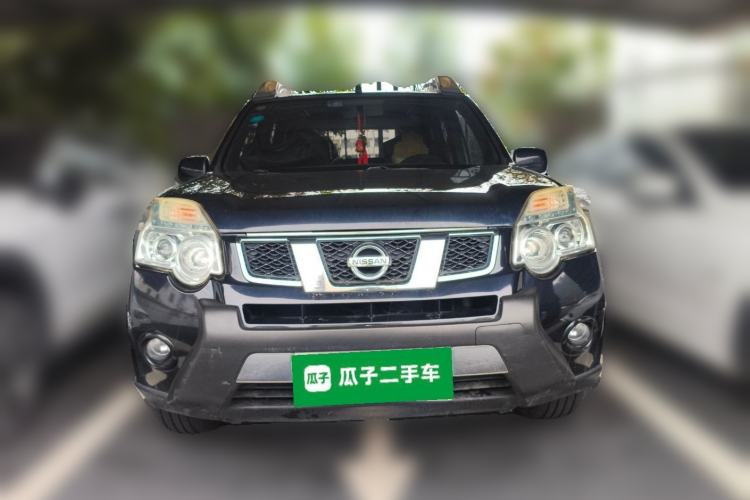 Used Nissan X-Trail 2012 2.5L CVT Luxury Edition 4WD Front