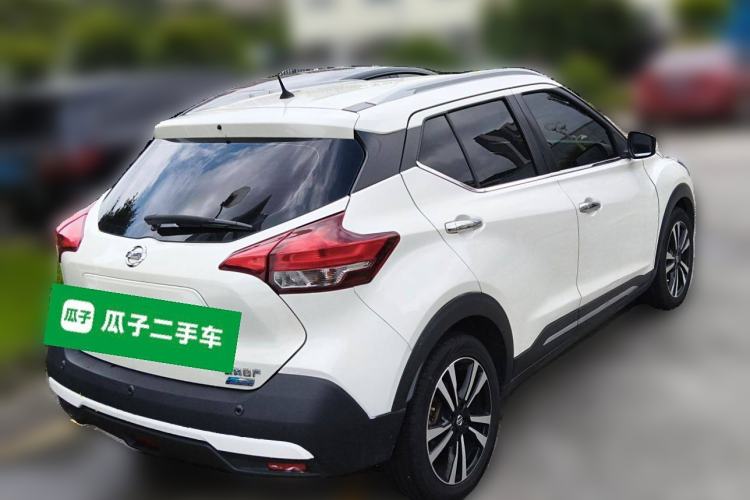 Used Nissan Kicks 2018 1.5L CVT Smart Connect Luxury Edition
