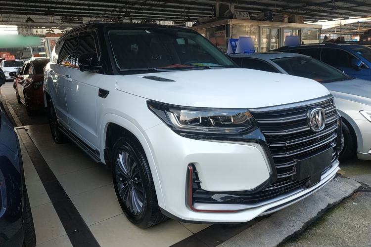 Used Changan CS95 2021 2.0T Four-Wheel Drive Luxury Version
