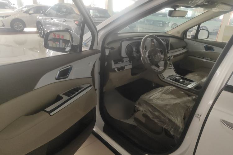 Used Kia Carnival 2026 Model 2.0T Luxury Edition Interior 2