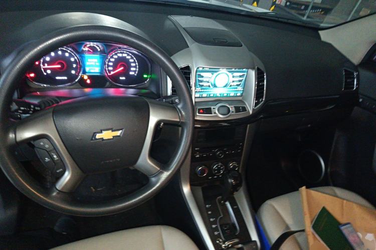 Used Chevrolet Captiva 2015 2.4L Two-Wheel Drive Urban Version 7 Seats
