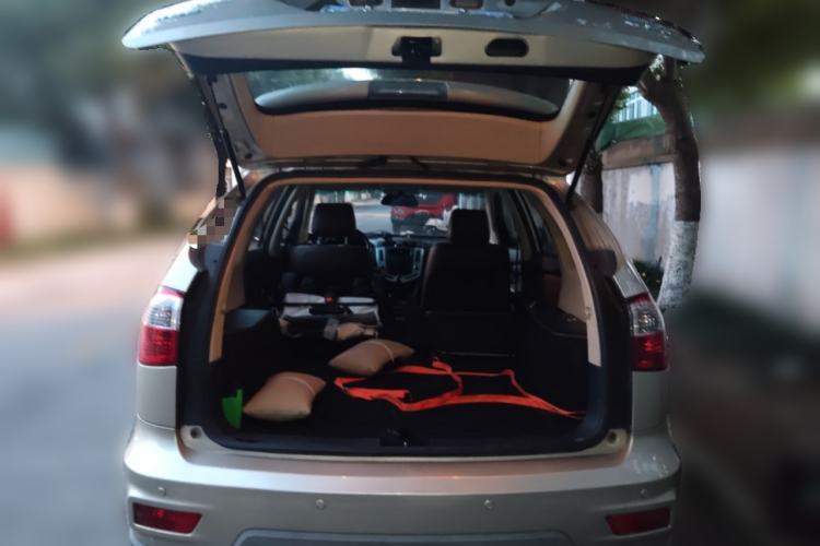 Used BYD S6 2014 2.0L Manual Luxury 5-Seater