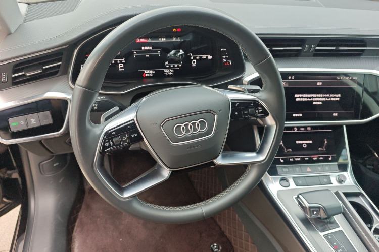 Used Audi A7L 2022 45 TFSI S-line Dream-Building Edition Steering Wheel
