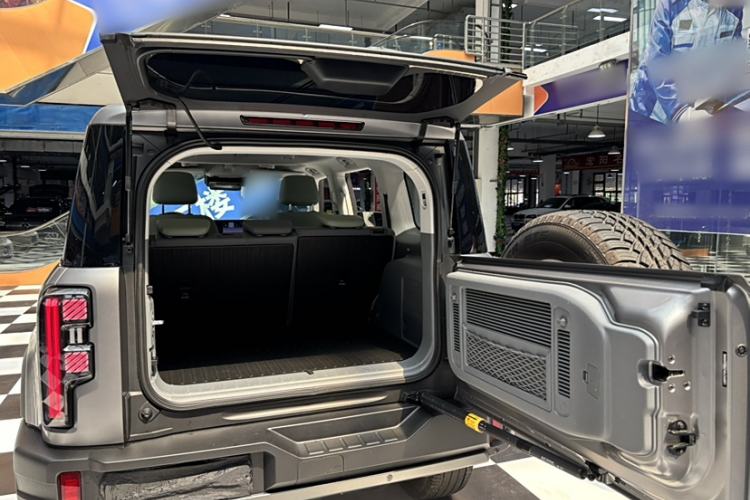 Used BAIC Off-Road BJ40 2024 2.0T All-New Ring of the Taklamakan Champion Edition